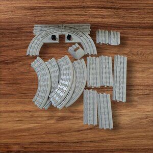 Lionel Little Lines Gray Plastic Train Track Set With Curved & Straight Pieces r